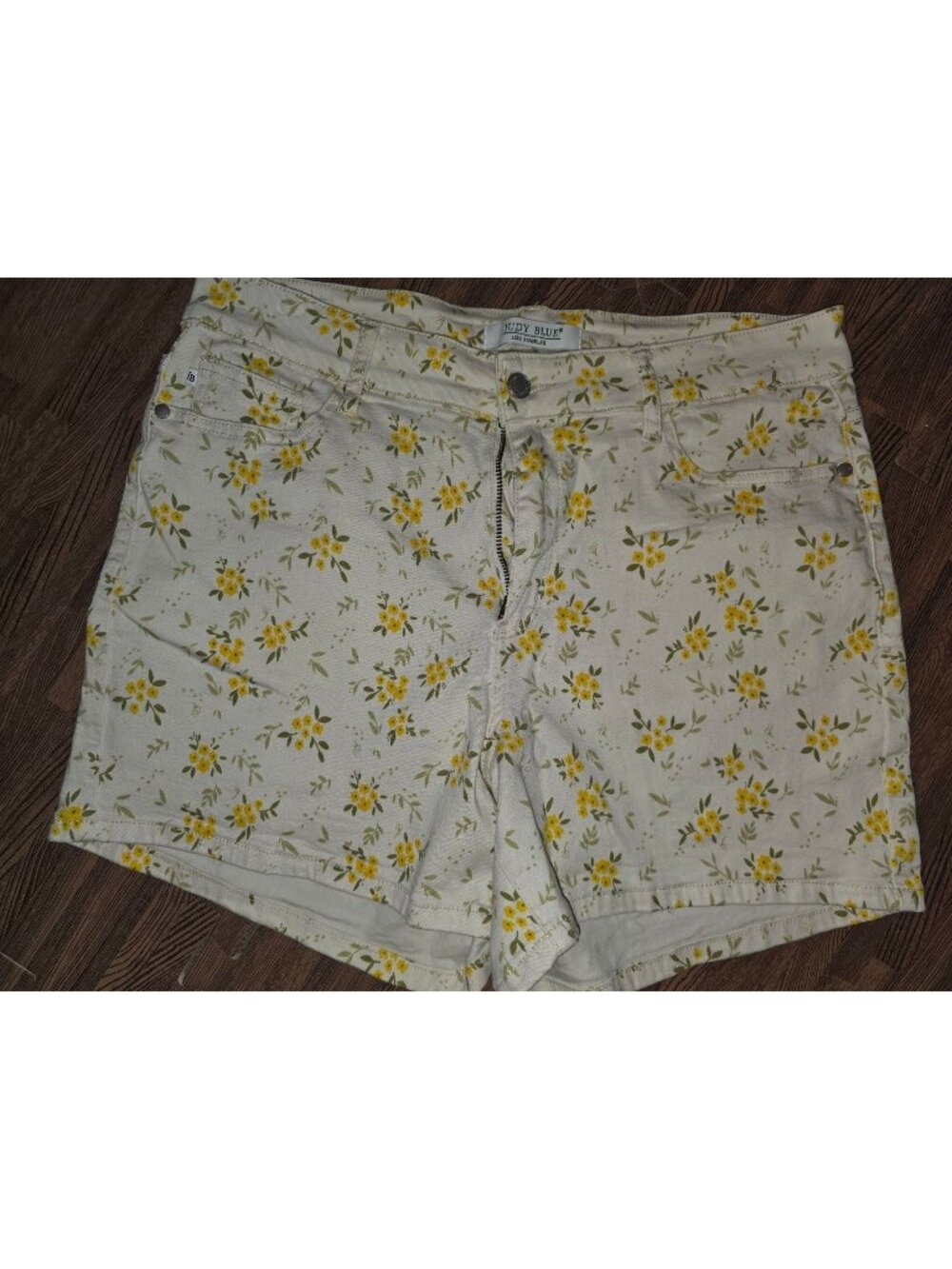 Judy Blue Womens Floral Print White Denim Shorts 1XL Cotton Blend